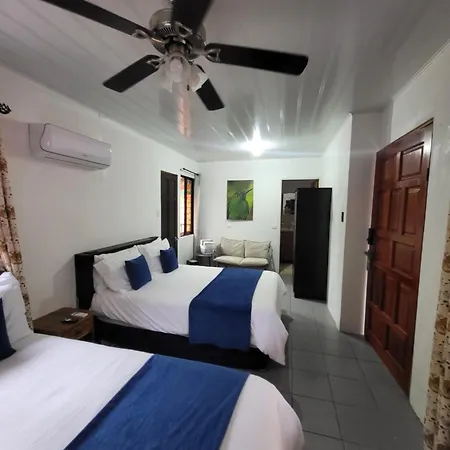 Hotel Villa Prats Manuel Antonio Exterior photo