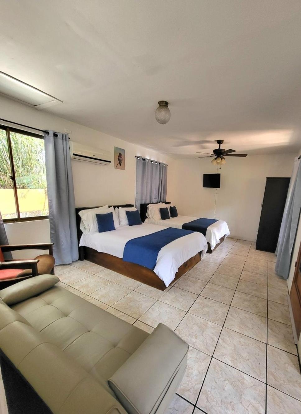 Prats Hotel *